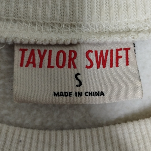 Taylor Swift Loving Him Was Red Crewneck Sweatshirt Cream Floral Size Small - Picture 4 of 6